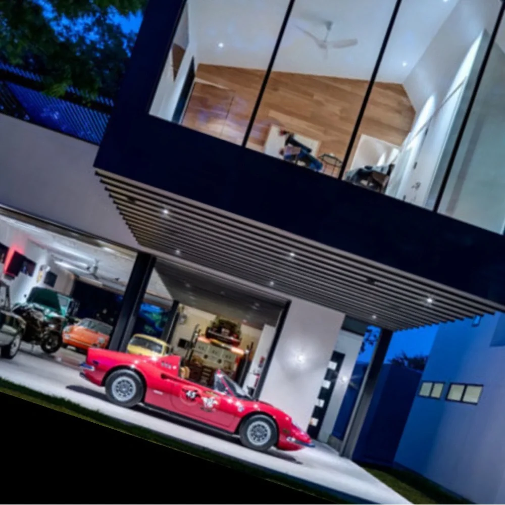 Unlisted Lunchtime item From The 24 Hour Luxurious Garage / Estat… - Picture 5 of 5